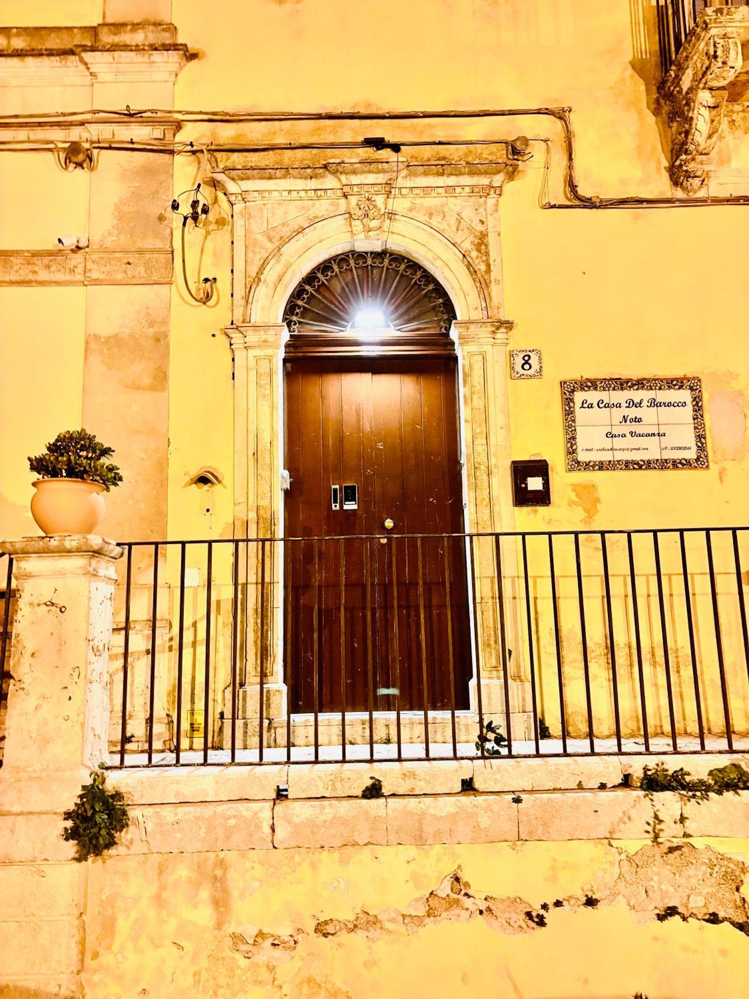 Hotel La Casa Del Barocco Noto Exterior foto